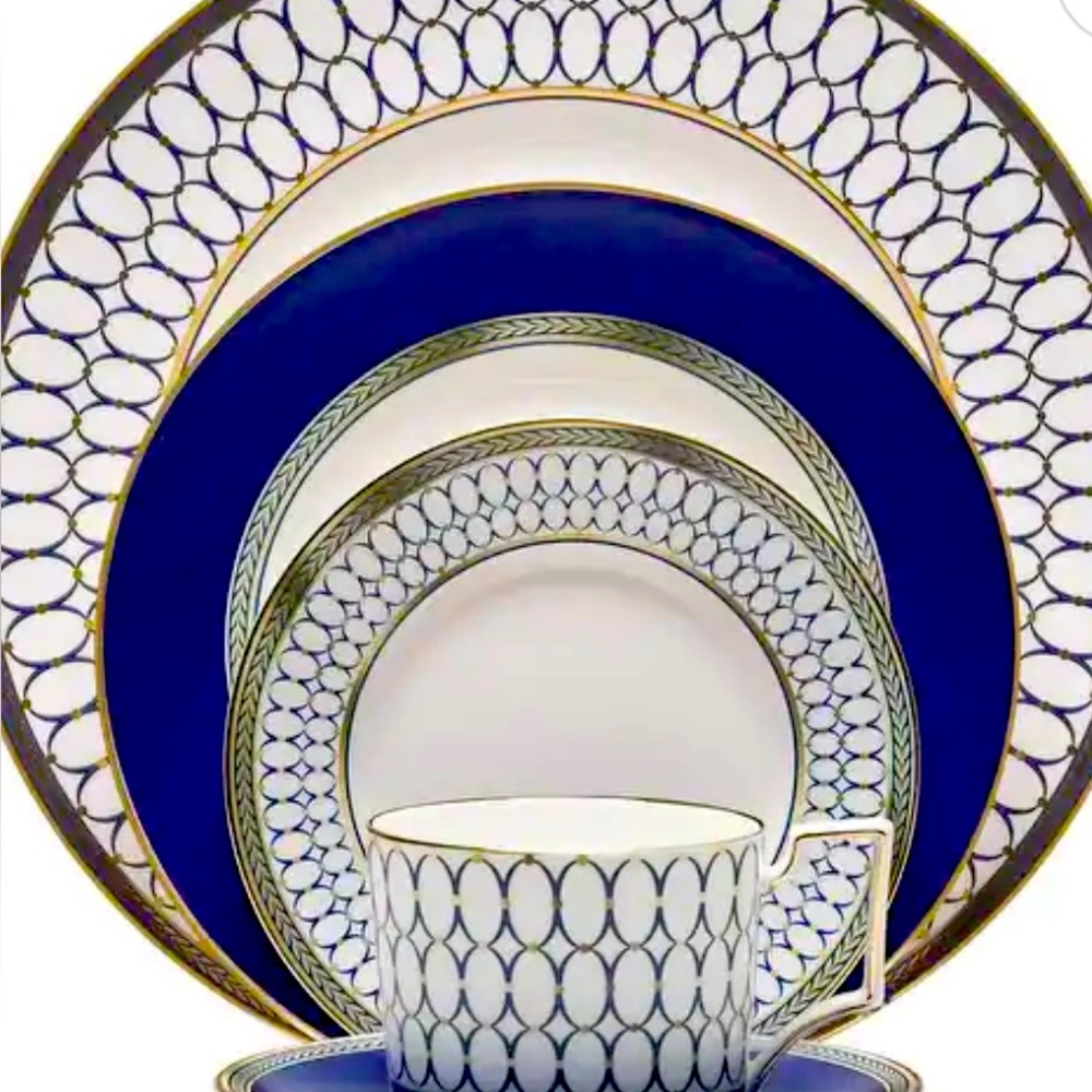 Wedgwood Blue Renaissance Gold 5 piece place setting